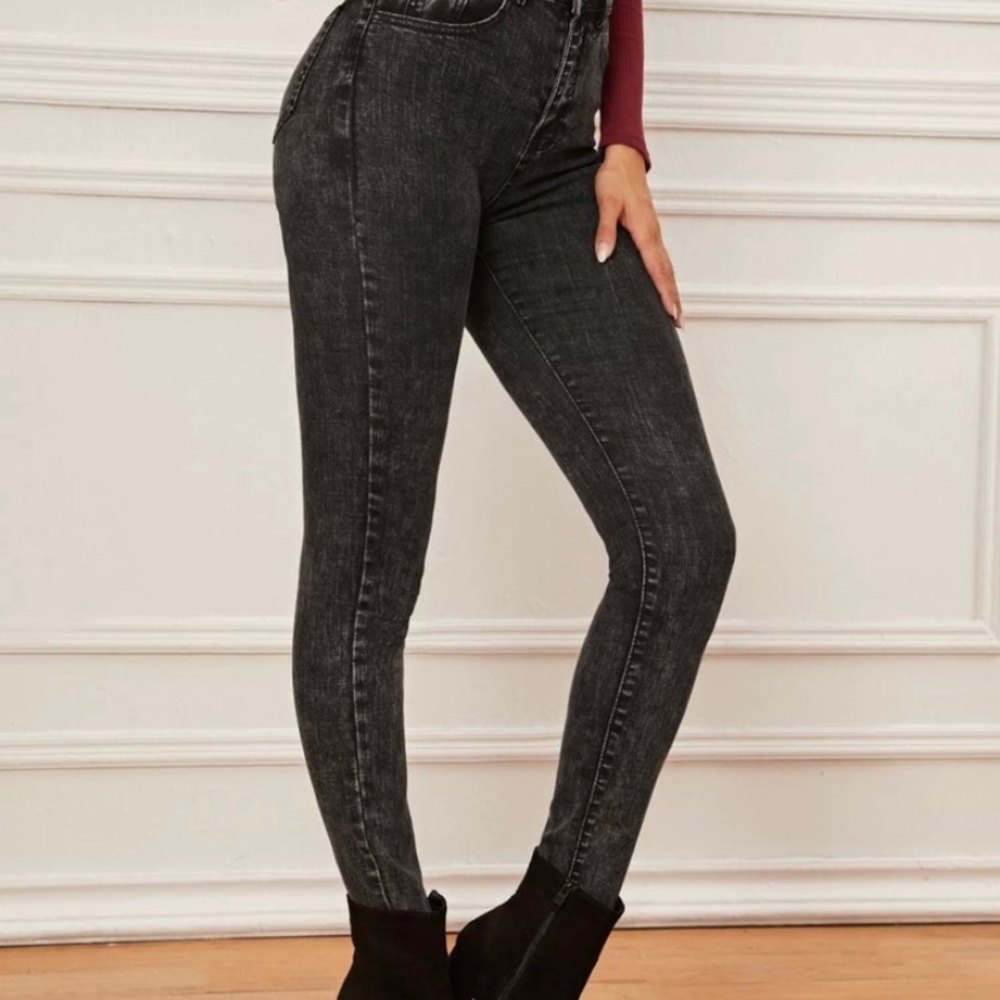 Black Jeans